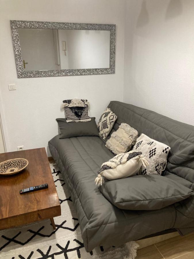 Apparement Chaleureux Avec Balcon Apartment Marseille Luaran gambar